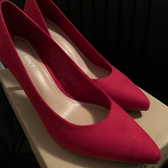 Women Old Navy Pointed Toe Heels - Picture 2 of 3